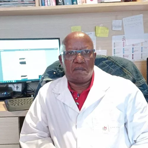 Portrait du Dr Amédée Nkeshimana